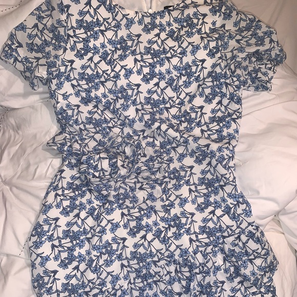 Dress - Picture 3 of 3